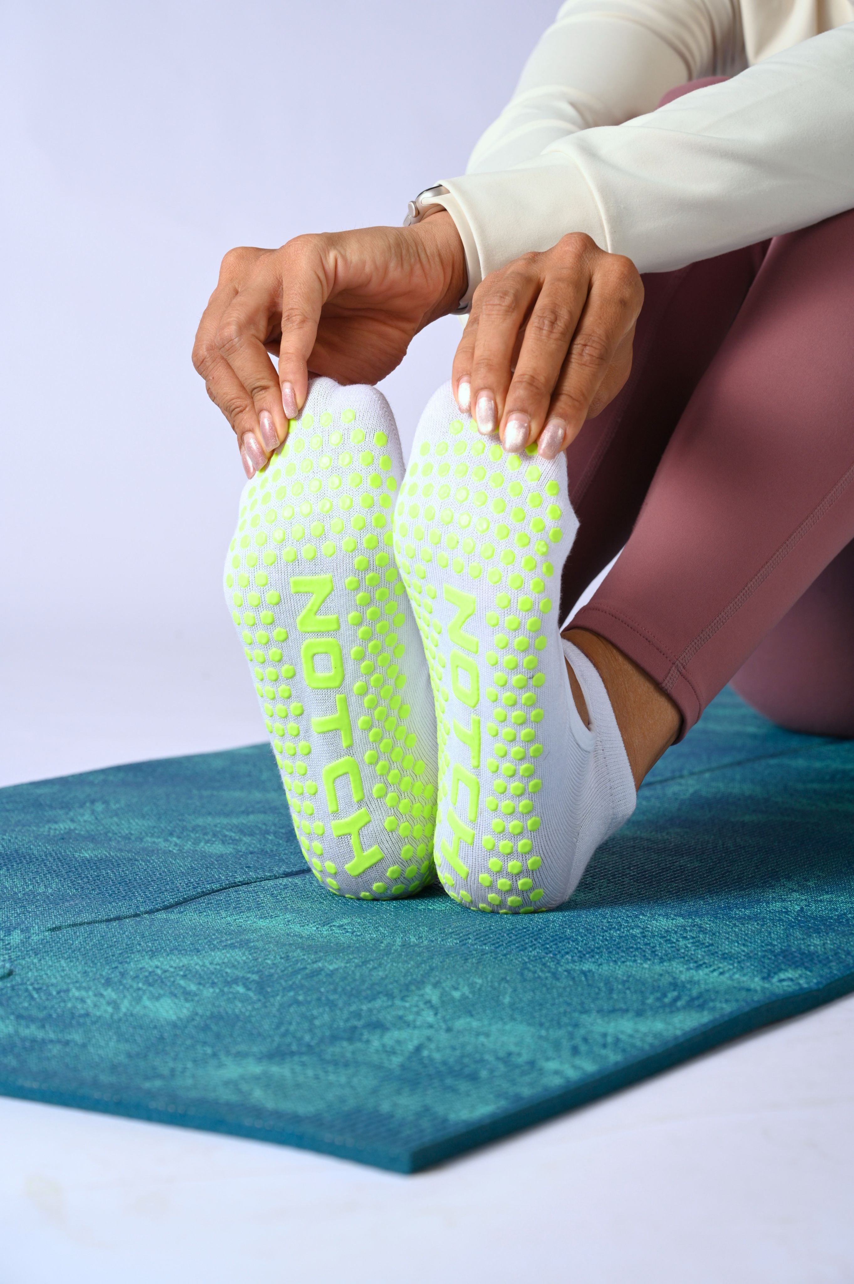 Pilates / Yoga Gripper Socks